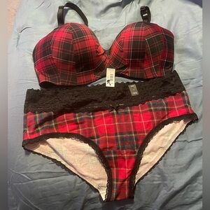 Torrid Red and Black Plaid Bra Set. New size 40DDD
